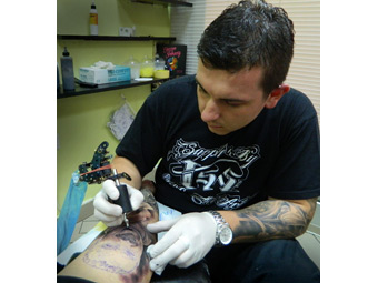 TATTOO NEŠO Tetovaže, pirsing Banja Luka - Slika 1